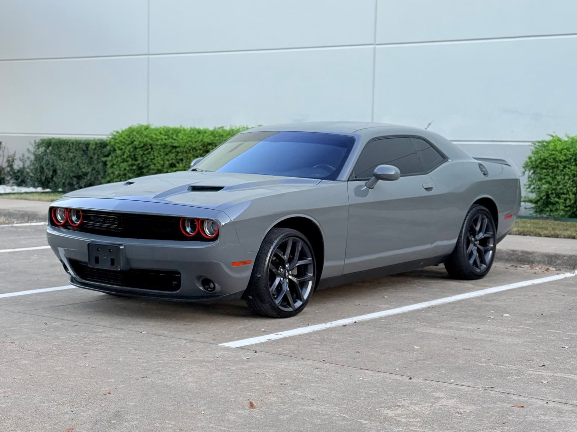 2019 Dodge Challenger SXT's photo