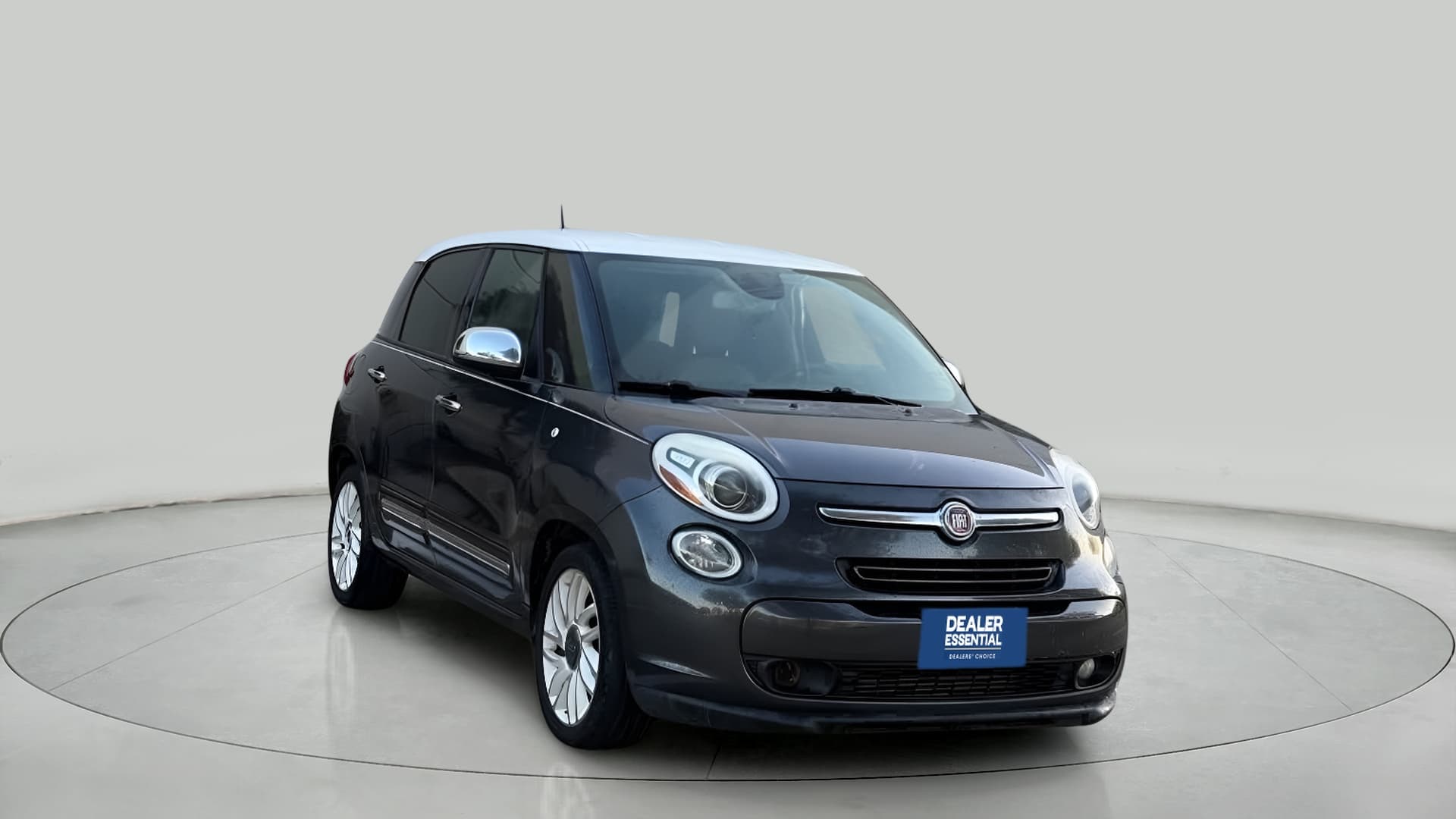 2014 FIAT 500L Lounge's photo