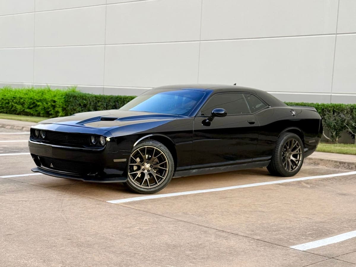 2018 Dodge Challenger SXT's photo
